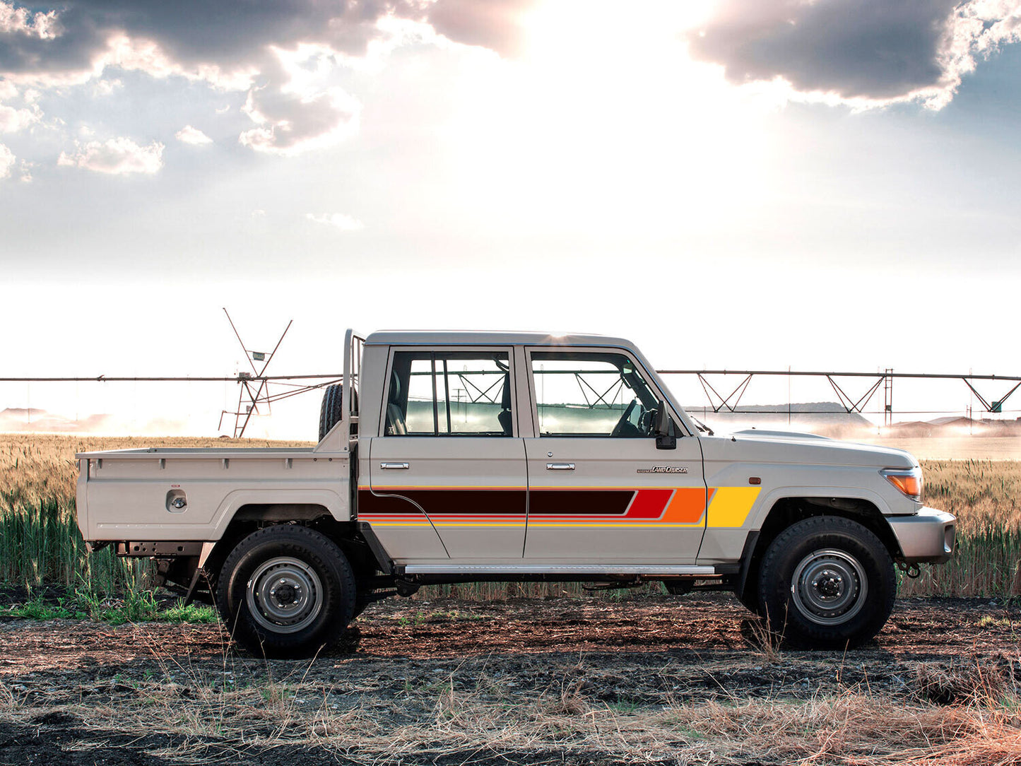 Touge source image 1 for Decal Body Stripe Kit (Cobar) - 79 Series Dual Cab (2012-)