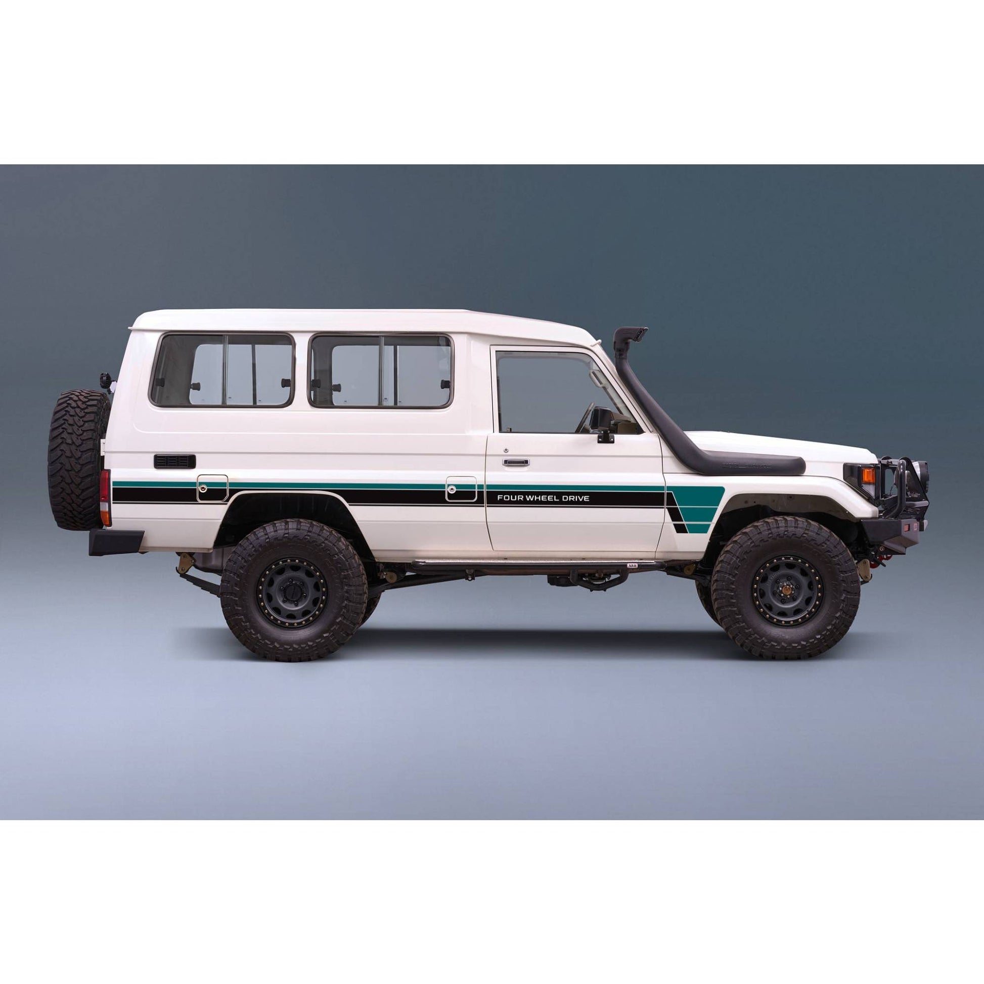 Decal Body Stripe Kit (Toowoomba) for the Toyota LandCruiser 75 Series (1985–1999) (view 2)