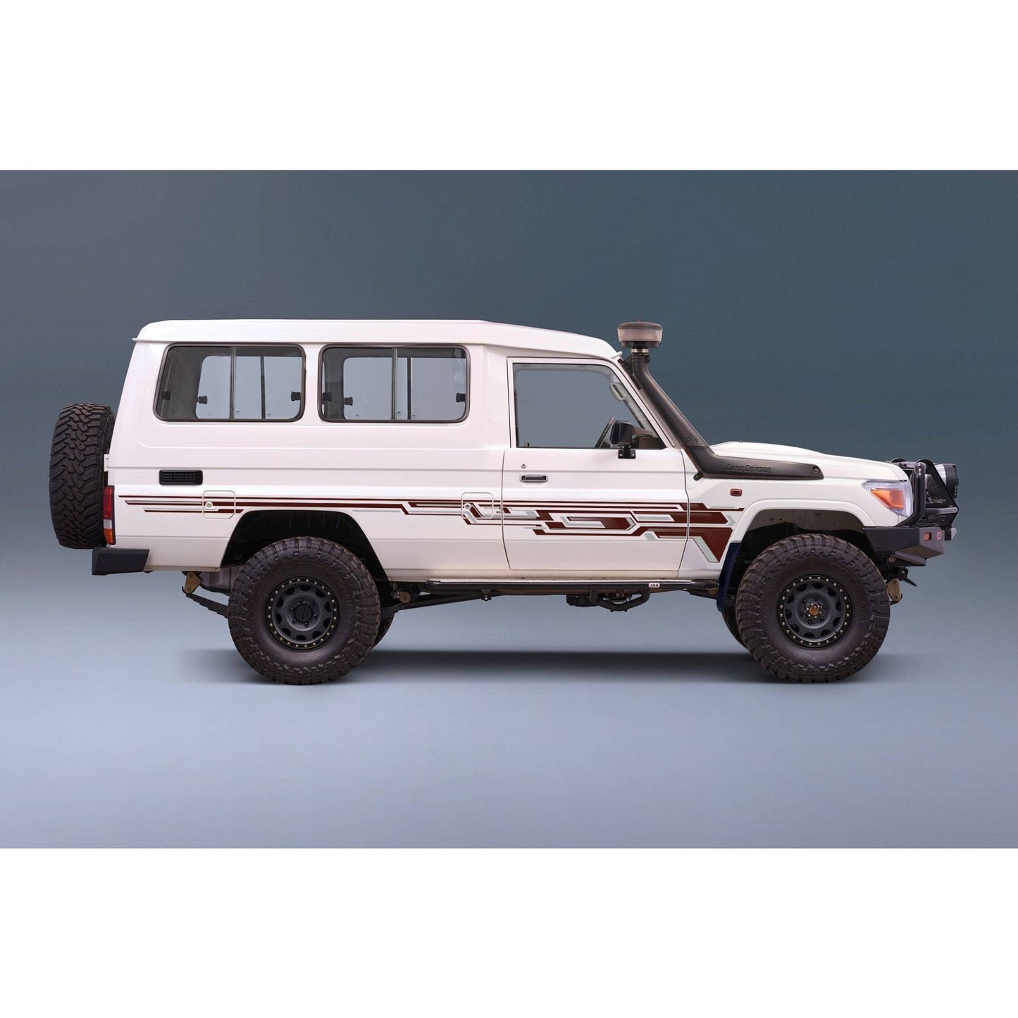 Decal Body Stripe Kit (Doha) for the Toyota LandCruiser 78 Series Troop Carrier (1999-) (view 2)