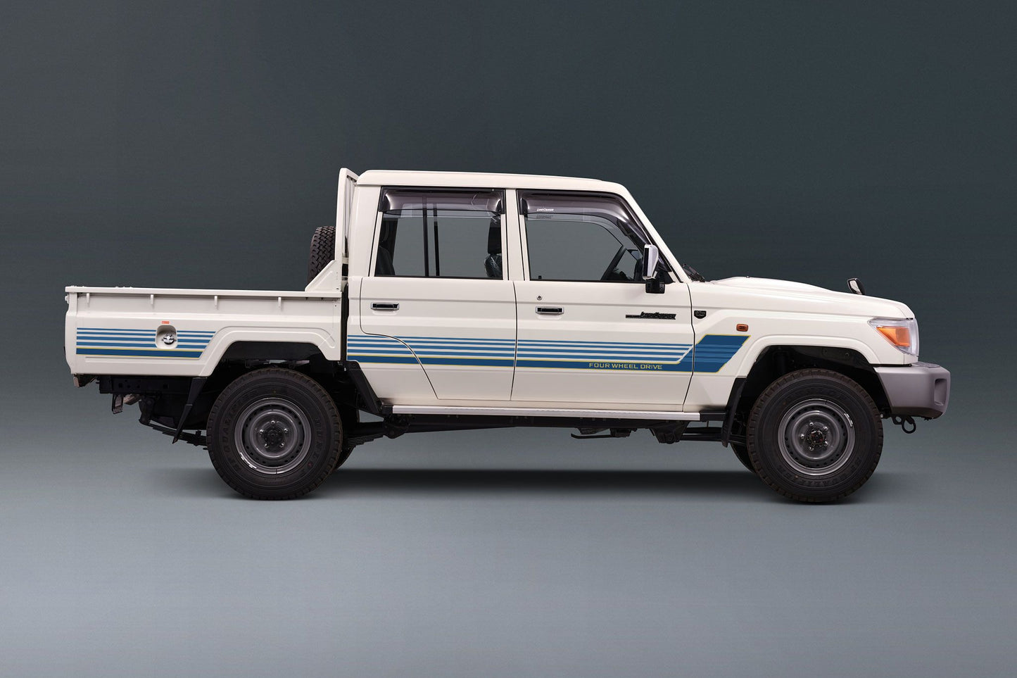 70 Series Land Cruiser Decal Body Stripe Kit (Townsville) - 79 Series Dual Cab (2012-)