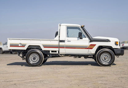 79 Series Single Cab Decal Body Stripe Kit (Townsville)