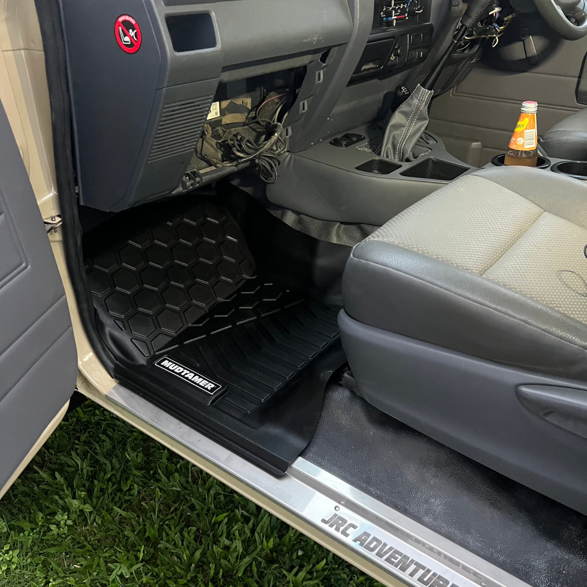 Toyota Land Cruiser Heavy Duty Floor Mats - 79 Series Single Cab (2017-2023)