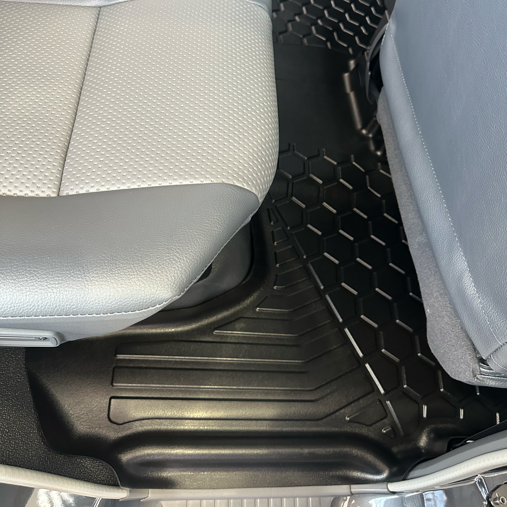 Toyota Land Cruiser Heavy Duty Floor Mats - Facelift 79 Series Dual Cab (2024-)